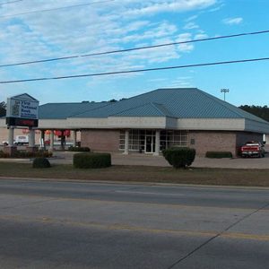 First-National-Bank-of-Deridder-Park-Terrace-Branch-800x800-1